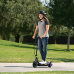 Scooter eléctrica Razor Power Core E100 Morado con negro - Imagen 4